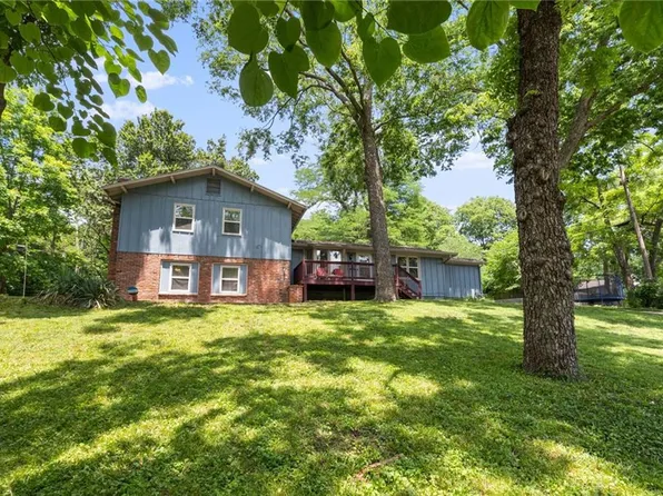 9315 Main St, Kansas City, MO 64114