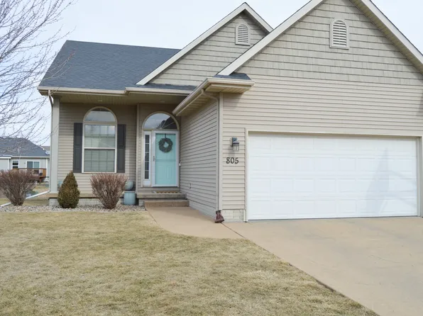 805 SE 16th St, Grimes, IA 50111