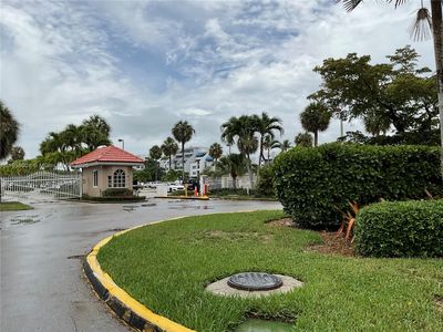 400 Kings Point Dr APT 623, Sunny Isles Beach, FL, 33160