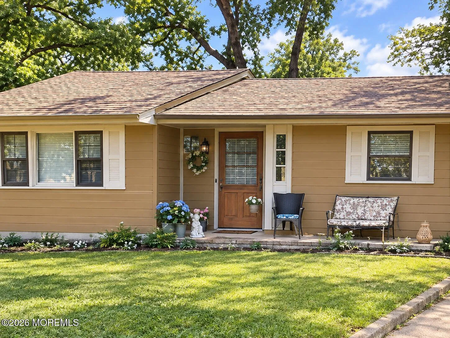 2 bed, $2,300 — Photo 1