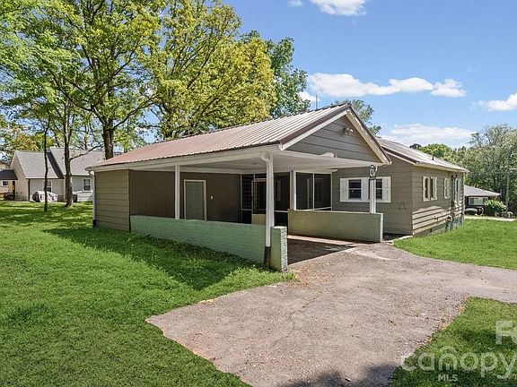 3rd image of 612 Rowan Mills Rd