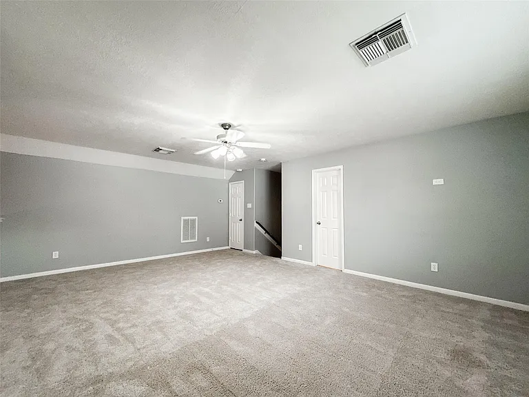 6810 Summer Bridge Ln — Photo 32