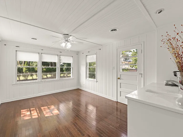 354 Indian Dr — Photo 6