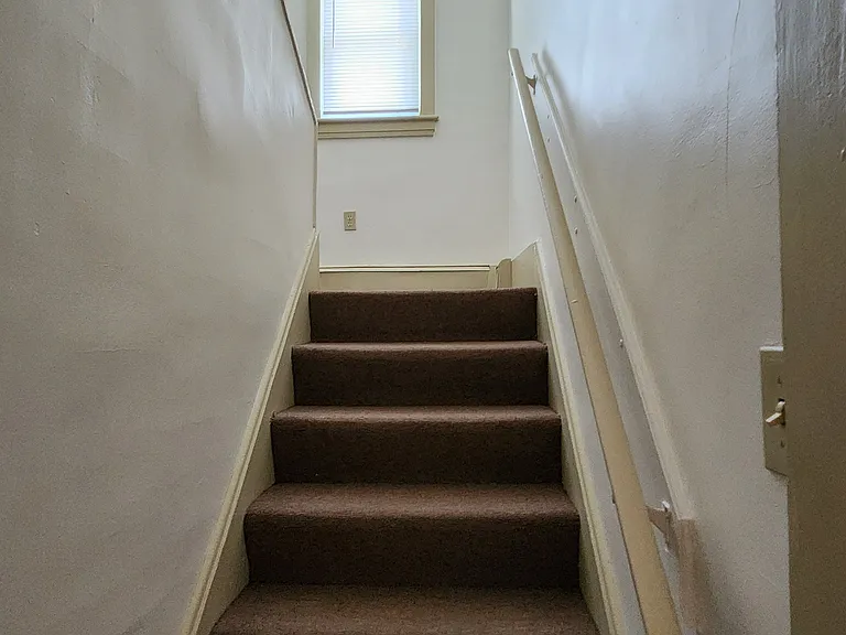 27 W Bainbridge St — Photo 14