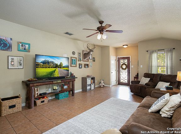 5th image of 5527 Thunder Oaks