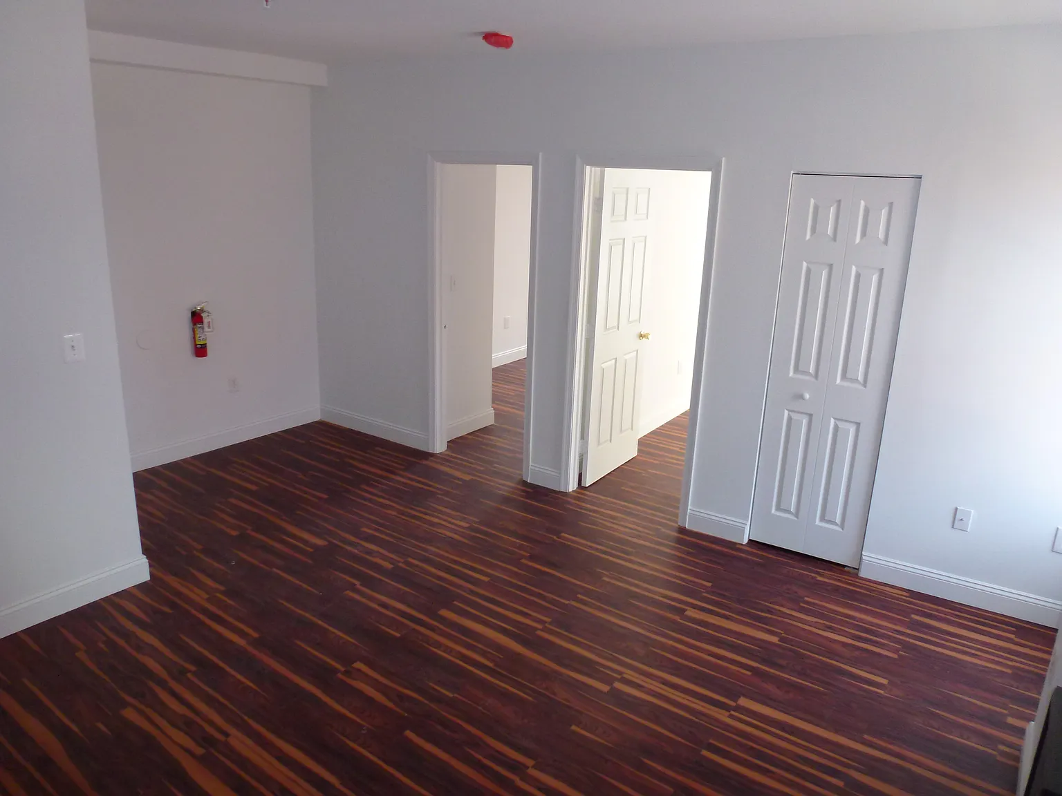 2 bed, 700 sqft, $1,400 — Photo 1