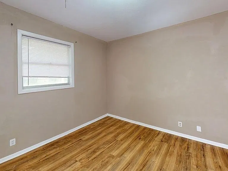 1613 Avalon Rd — Photo 26