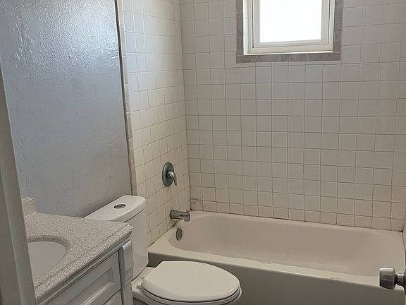 3rd image of 11447 N 25th Ave