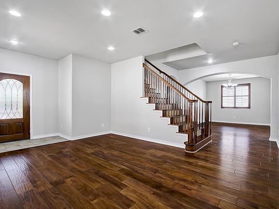 3rd image of 18406 Muir Glen Dr