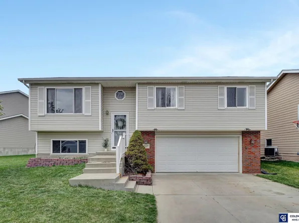 7227 N 15th St, Lincoln, NE 68521