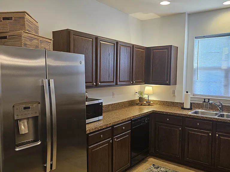 142 Silverspring Pl #A — Photo 4