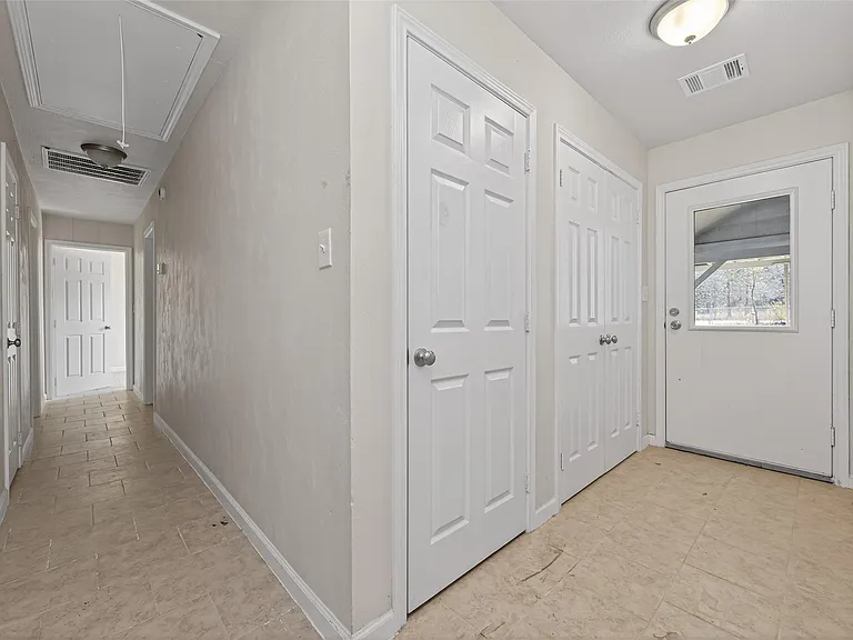 140 Marie St — Photo 11