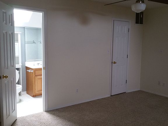 2nd floor bathroom