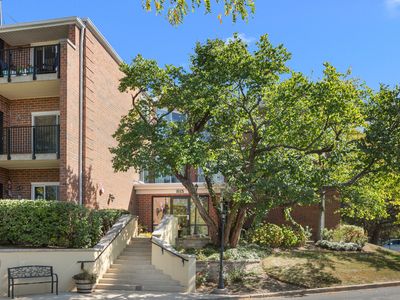 815 Leicester Rd APT 219, Elk Grove Village, IL, 60007