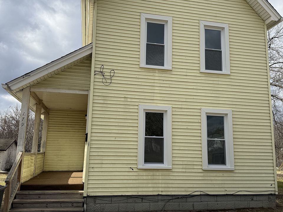 1st image of 179 Linden Ave NE