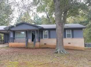 43 Woodland Rd, Griffin, GA 30224