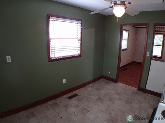 5th image of 4225 Tacoma Ave