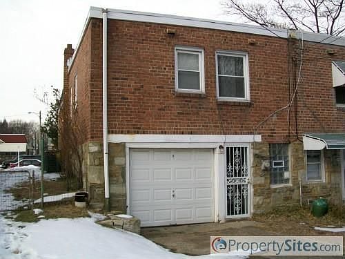 2nd image of 7313 Shelbourne St