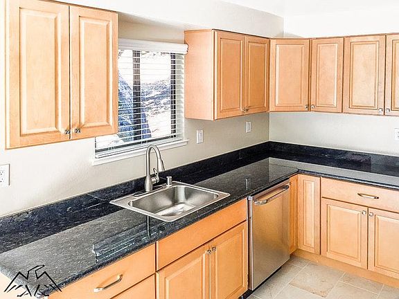Granite Counter tops and Maple Cabinetry