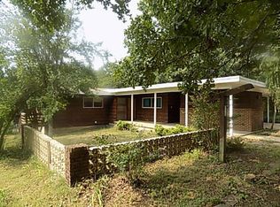 303 Mockingbird Ln, Poteau, OK 74953