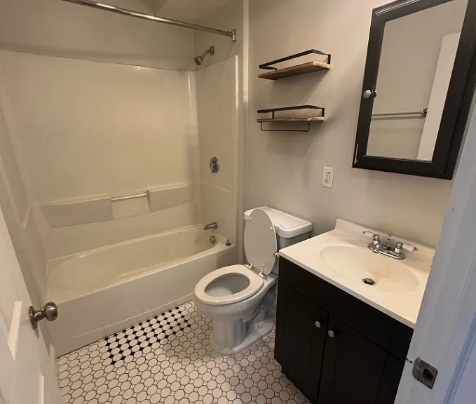 13 Cheever Ct #1C — Photo 8