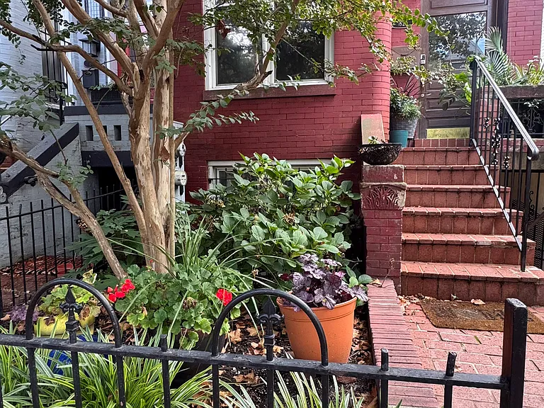 82 S St NW #A — Photo 2