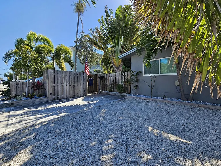 1616 Bertha St #2 — Photo 22