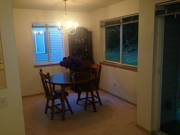 5th image of 595 Newport Way NW APT D1
