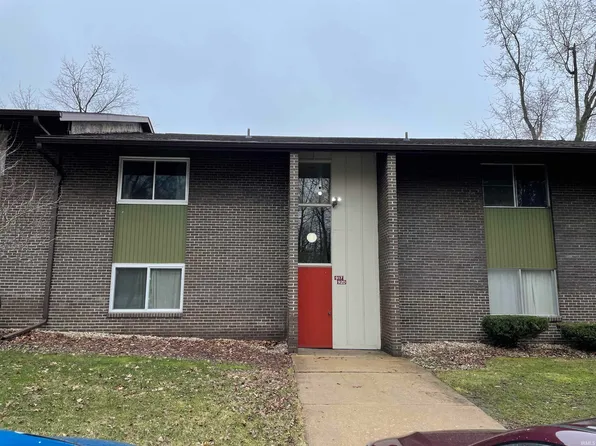2500 Topsfield Rd APT 920, South Bend, IN 46614