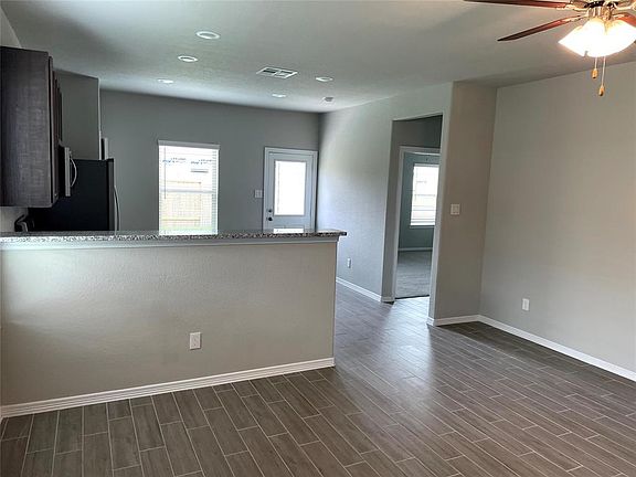 4th image of 25439 Northpark Lake Dr