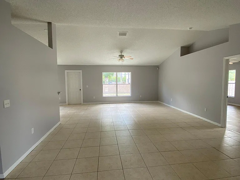 632 SE Chapman Ave — Photo 11