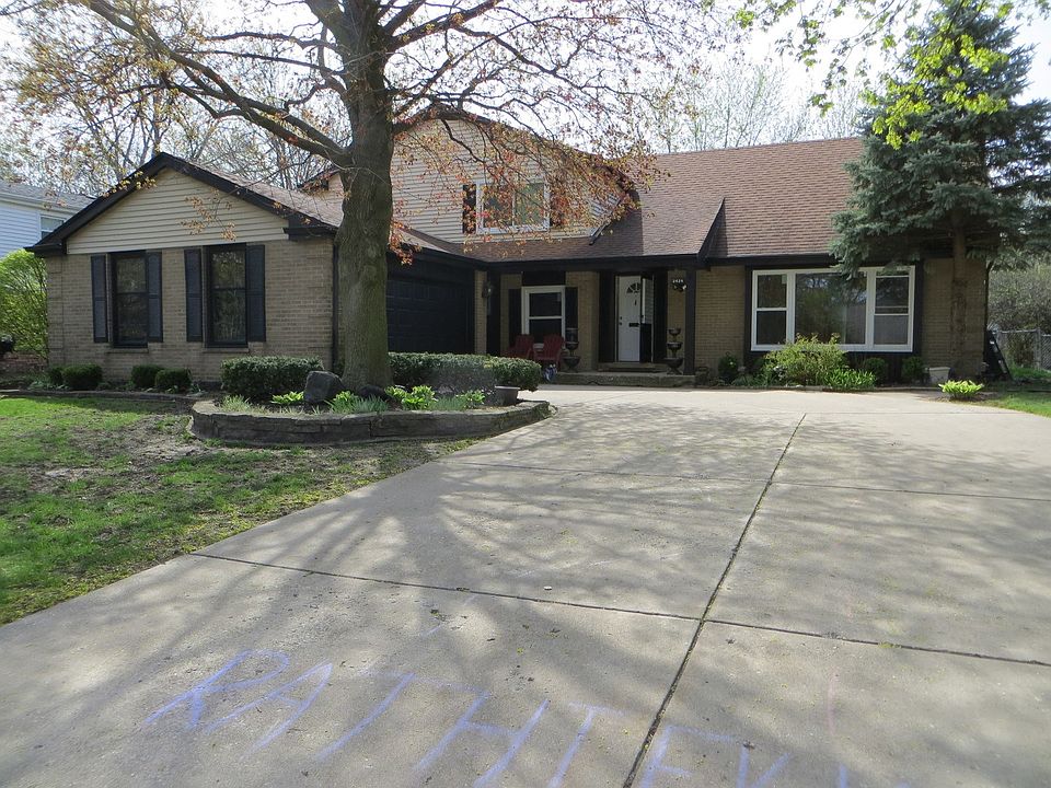 1st image of 2424 Rebecca Ln
