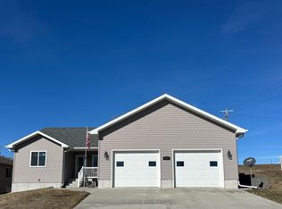 603 Dearborn Ave, Winside, NE 68790