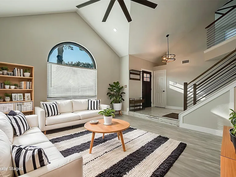 15314 Chestnut Falls Dr — Photo 4