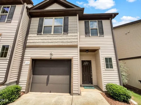 109 Bella Pl, Holly Springs, NC 27540