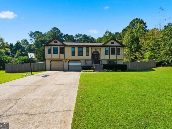 1490 Chalet Cir, Lawrenceville, GA 30043