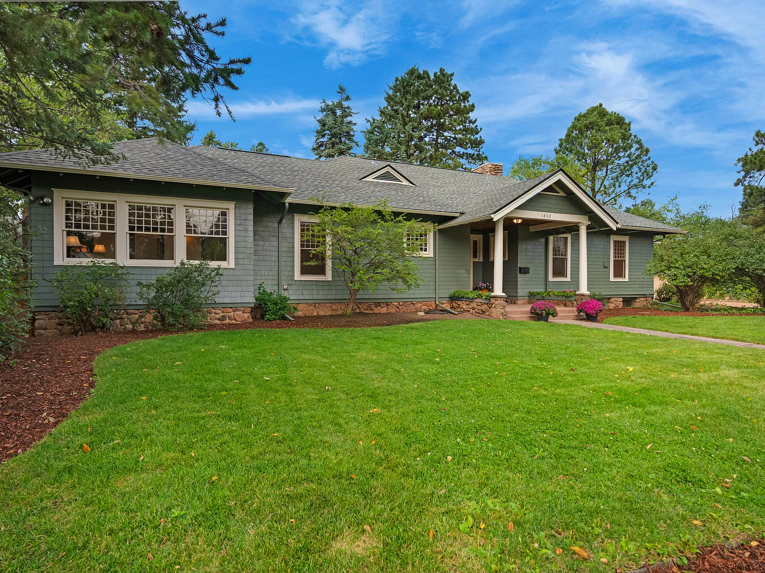 3 bed, 3335 sqft, $3,500 — Photo 4