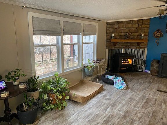 2nd image of 1751 Bell Rd