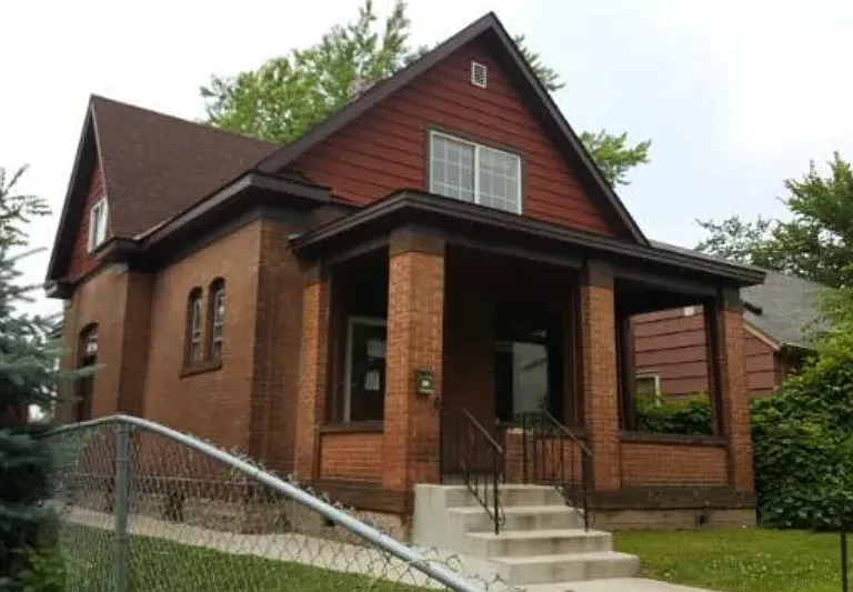 3119 James Ave N — Photo 12
