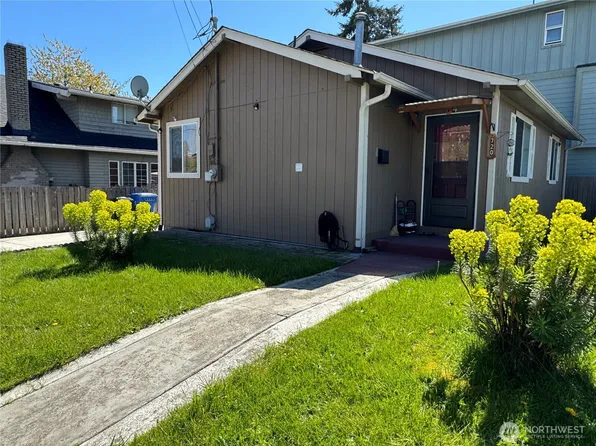 720 S 37th Street, Tacoma, WA 98418
