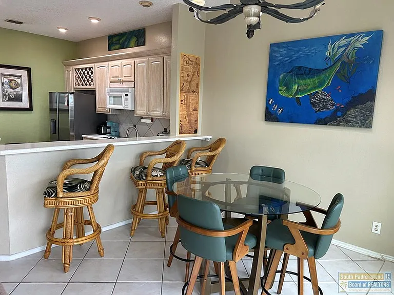 1342 Harbor Island Dr — Photo 32