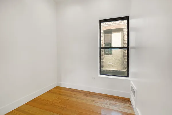 Rented by Compass | media 11