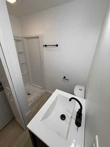 1049 Seale Ave #1 — Photo 5