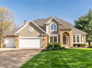 7220 Sugarwood Rd NE, Canton, OH 44721