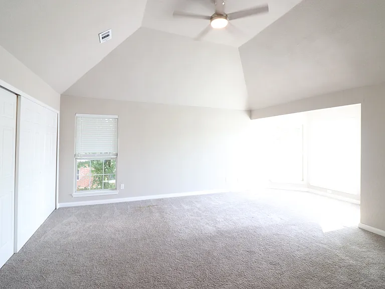 4606 Clay Dr — Photo 23