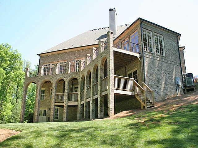 2nd image of 1105 Ascot Way