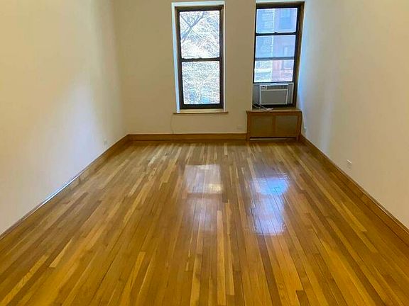 3rd image of 12 W 75th St #2F
