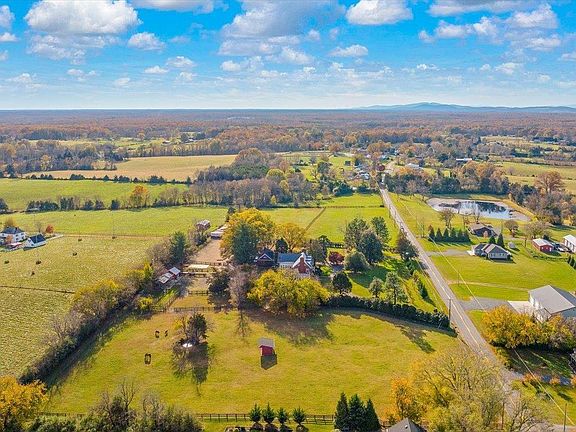 4th image of 23494 Village Rd