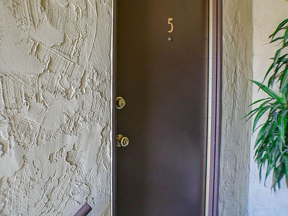 2nd image of 4225 Montalvo St #5