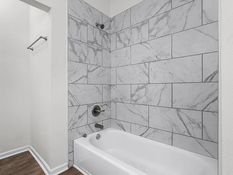 1701 E 1st St #305 — Photo 26